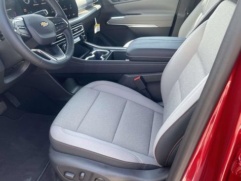 New 2026 Chevrolet Traverse LT FWD image 12