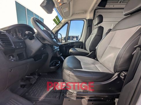 Used 2025 RAM ProMaster 2500 w/ Convenience Group FWD image 26