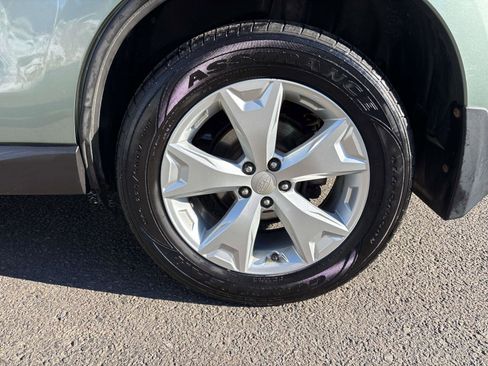 Used 2014 Subaru Forester 2.5i Premium image 25