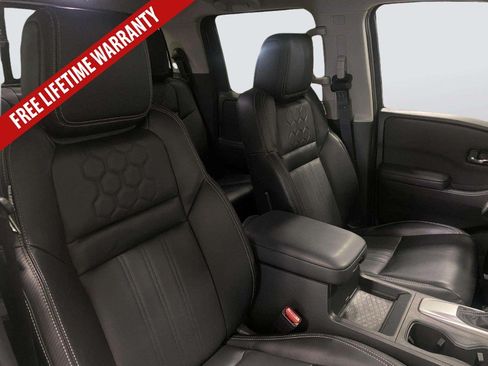 Used 2024 Nissan Frontier SL w/ Technology Package AWD/4WD image 34