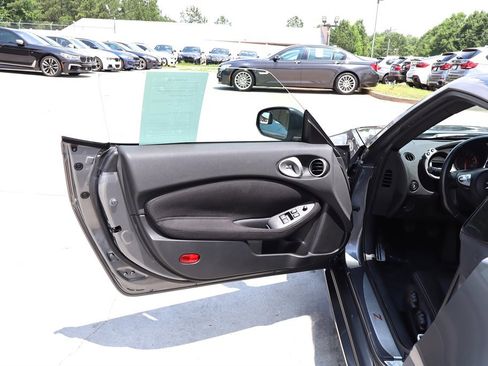 Used 2011 Nissan 370Z Coupe w/ Sport Pkg RWD image 35