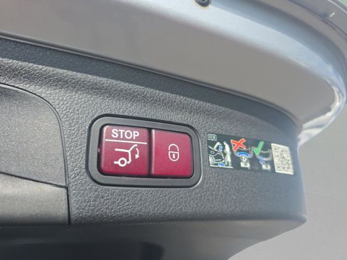 Certified 2025 Mercedes-Benz GLE 580 GLE 580 image 9