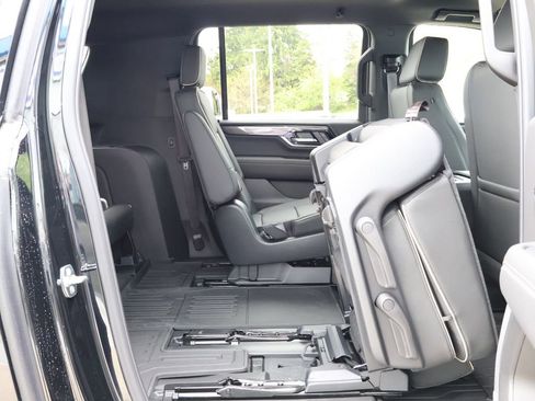 New 2026 GMC Yukon XL Elevation AWD/4WD image 41