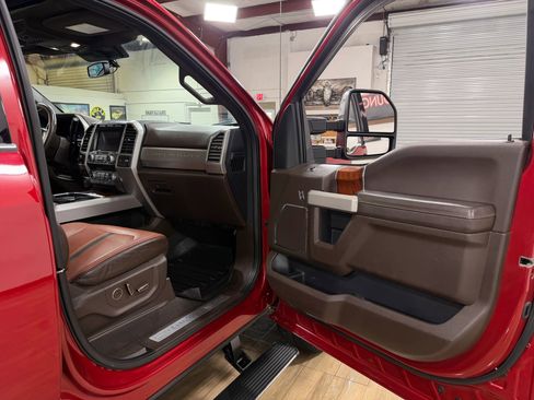 Used 2020 Ford F250 King Ranch w/ King Ranch Ultimate Package AWD/4WD image 19