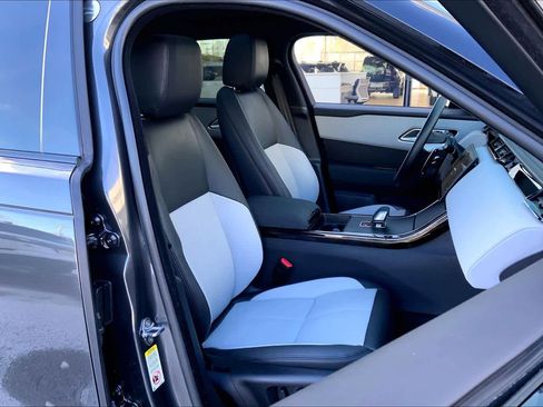 Used 2026 Land Rover Range Rover Velar Dynamic SE image 8