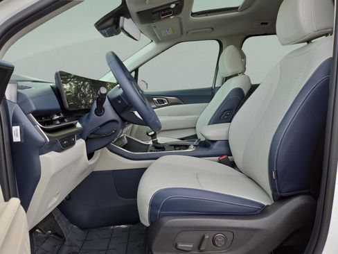 New 2026 Kia Carnival SX Prestige FWD image 17