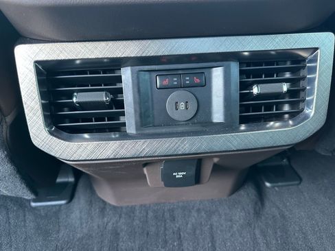 New 2025 Ford F250 King Ranch w/ Chrome Package image 38