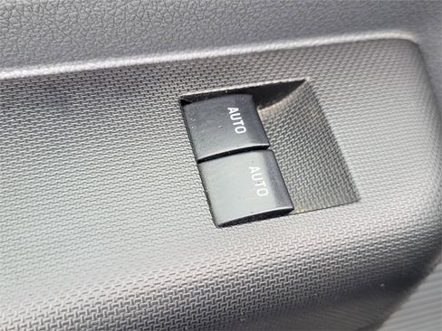 Used 2015 Ford F250 XL w/ Power Equipment Group image 11