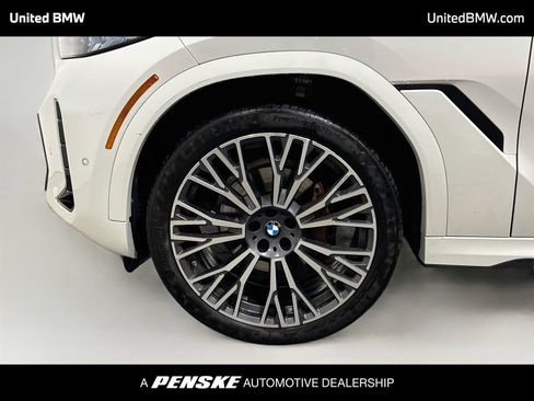 Used 2025 BMW X6 xDrive40i w/ Executive Package AWD/4WD image 2