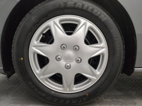 Used 2025 Nissan Altima 2.5 S FWD image 31