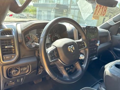 Used 2023 RAM 1500 Laramie AWD/4WD image 17