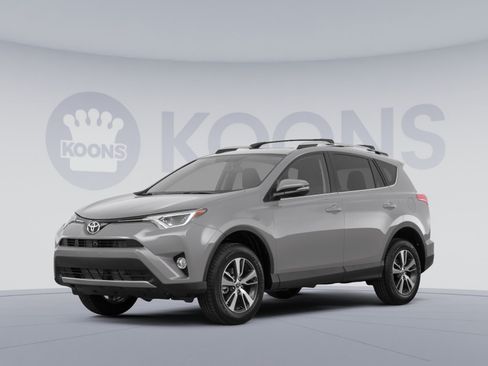 Used 2018 Toyota RAV4 XLE w/ Plus Extra Value Package AWD/4WD image 1