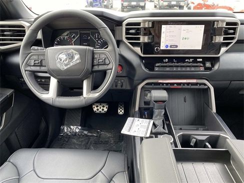 New 2026 Toyota Tundra SR5 image 7