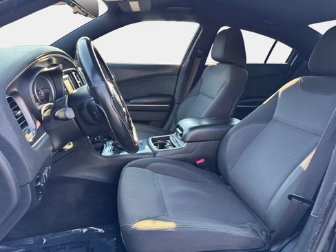 Used 2015 Dodge Charger SE w/ Popular Equipment Group RWD image 9