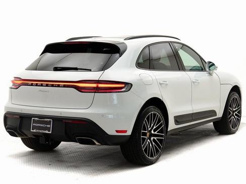 Used 2026 Porsche Macan AWD/4WD image 33