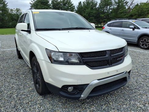 Used 2020 Dodge Journey Crossroad FWD image 9