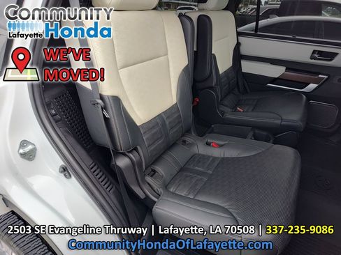Used 2024 Toyota Sequoia Capstone AWD/4WD image 37