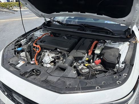 Certified 2024 Honda Accord Sport image 29