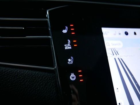 Used 2024 Jeep Wagoneer Series II image 45