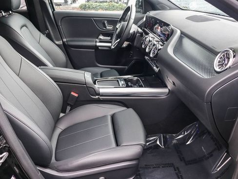 Used 2025 Mercedes-Benz GLA 250 image 18