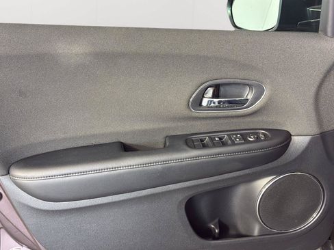 Used 2022 Honda HR-V EX image 19