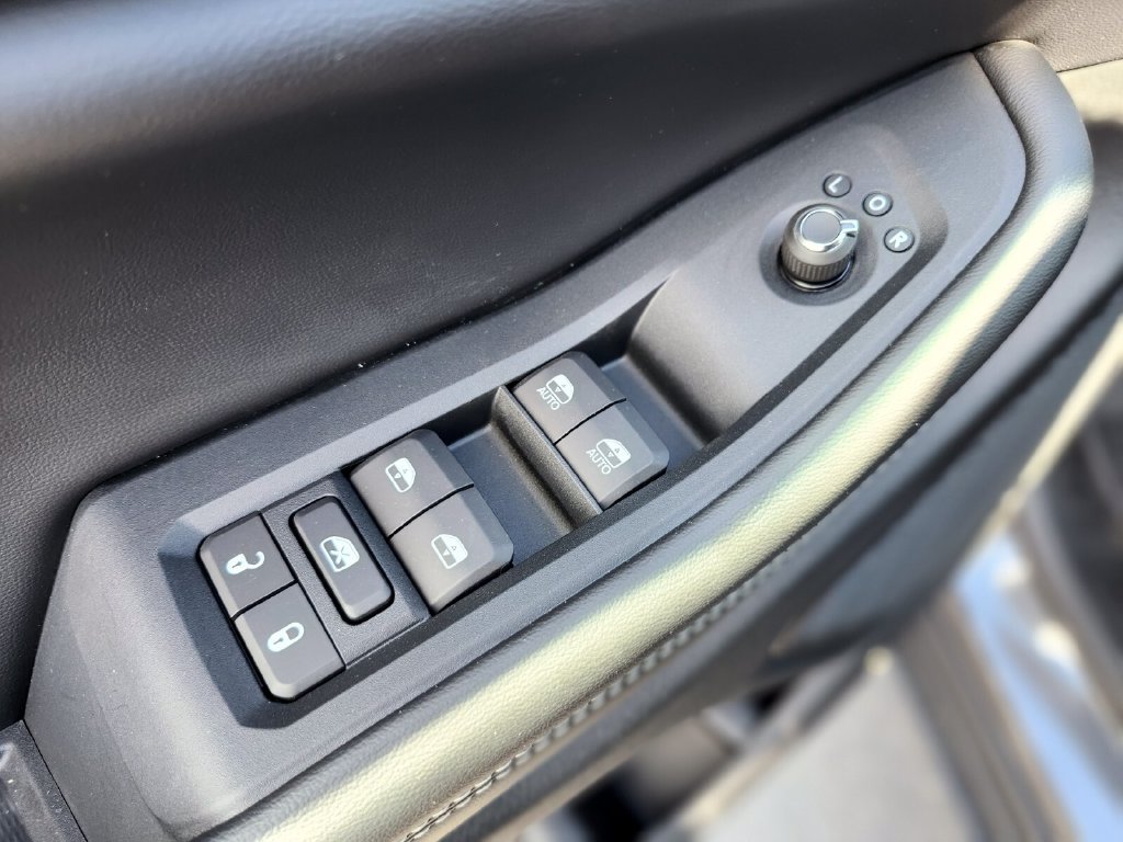 New 2026 Jeep Grand Cherokee Altitude AWD/4WD image 17