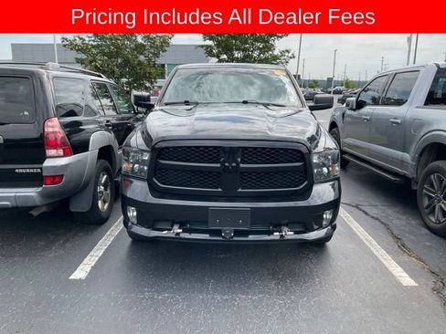 Used 2019 RAM 1500 Express w/ Express Value Package AWD/4WD image 12