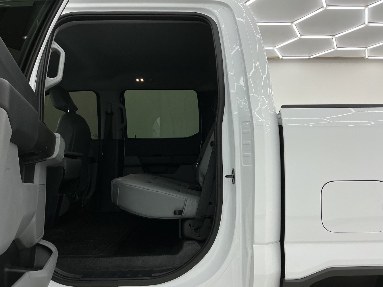 Used 2023 Ford F350 XL AWD/4WD image 22