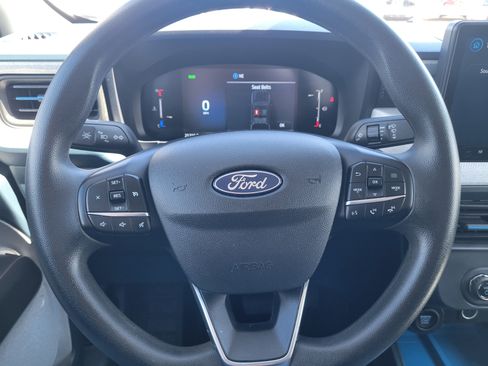 Used 2025 Ford Maverick XLT w/ Equipment Group 301A AWD/4WD image 8
