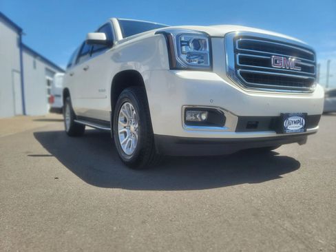 Used 2015 GMC Yukon SLT w/ HD Trailering Package AWD/4WD image 7