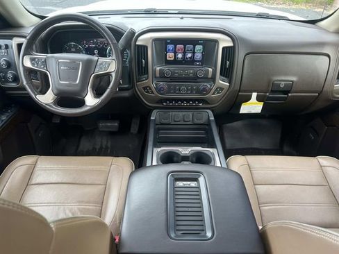 Used 2018 GMC Sierra 1500 Denali AWD/4WD image 13