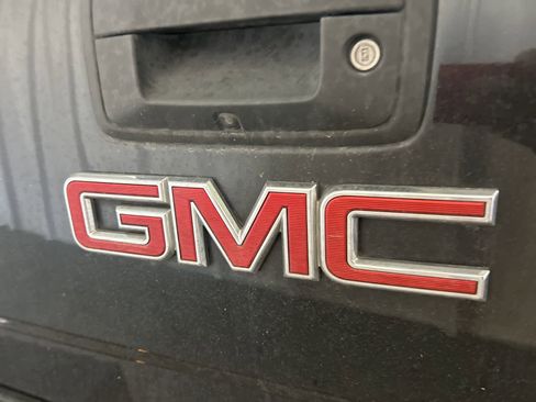 Used 2015 GMC Sierra 1500 SLT w/ SLT Crew Cab Value Package image 12