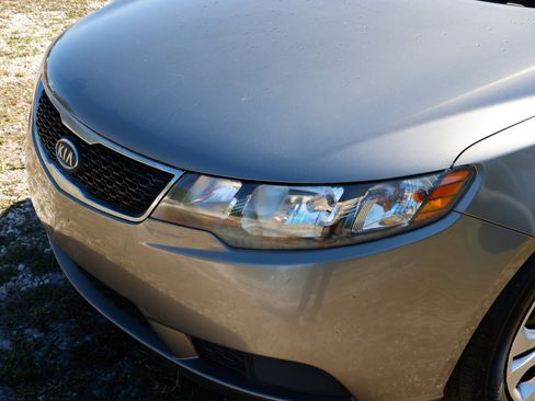 Used 2012 Kia Forte EX image 24