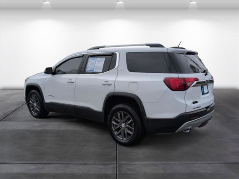 Used 2018 GMC Acadia SLT image 3