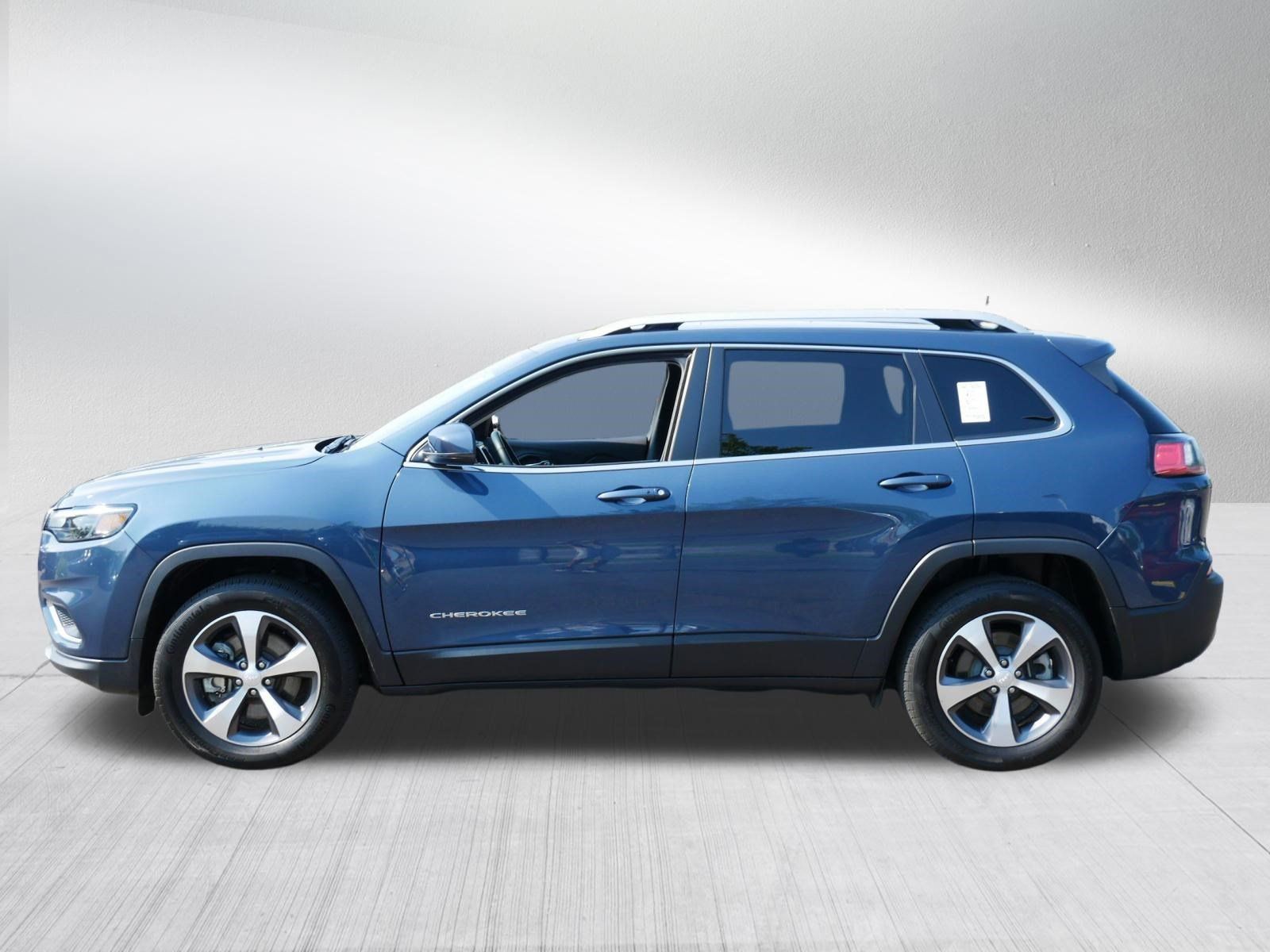 Used 2020 Jeep Cherokee Limited AWD/4WD image 4