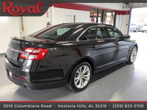 Used 2013 Ford Taurus SEL image 4