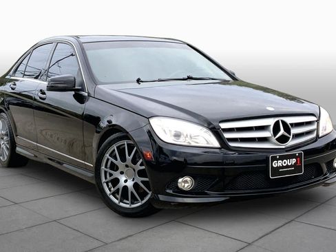 Used 2010 Mercedes-Benz C 300 4MATIC Sedan image 2