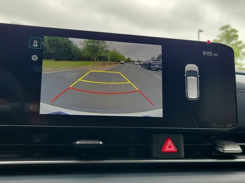 New 2026 Kia Carnival EX FWD image 23