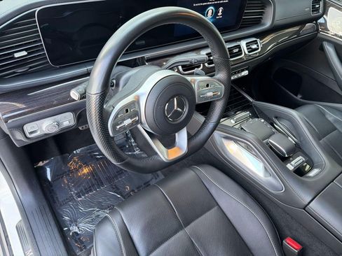 Certified 2021 Mercedes-Benz GLS 580 4MATIC image 4