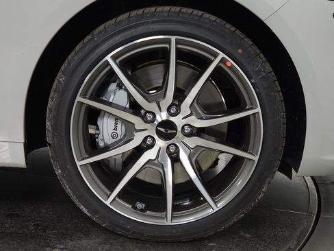 New 2026 Genesis G70 2.5T Prestige image 8