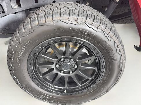 Used 2022 Ford F150 Platinum AWD/4WD image 32