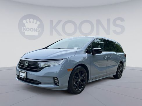 Used 2024 Honda Odyssey Sport image 1