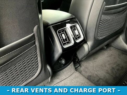 Used 2024 Kia Sorento SX AWD/4WD image 10