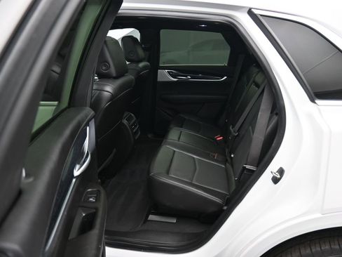 Used 2024 Cadillac XT5 Premium Luxury image 31