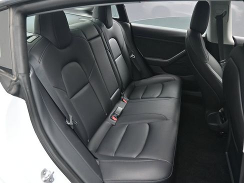 Used 2022 Tesla Model 3 image 30