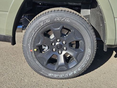 New 2026 RAM 1500 Big Horn AWD/4WD image 9