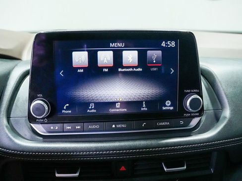 Used 2023 Nissan Rogue S image 13