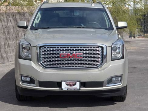 Used 2017 GMC Yukon SLE w/ Convenience Package image 4