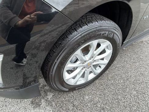 Used 2018 Chevrolet Equinox LT FWD image 9