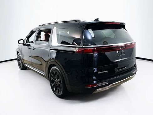 Used 2023 Kia Carnival SX Prestige image 8